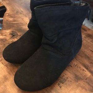 Girls boots